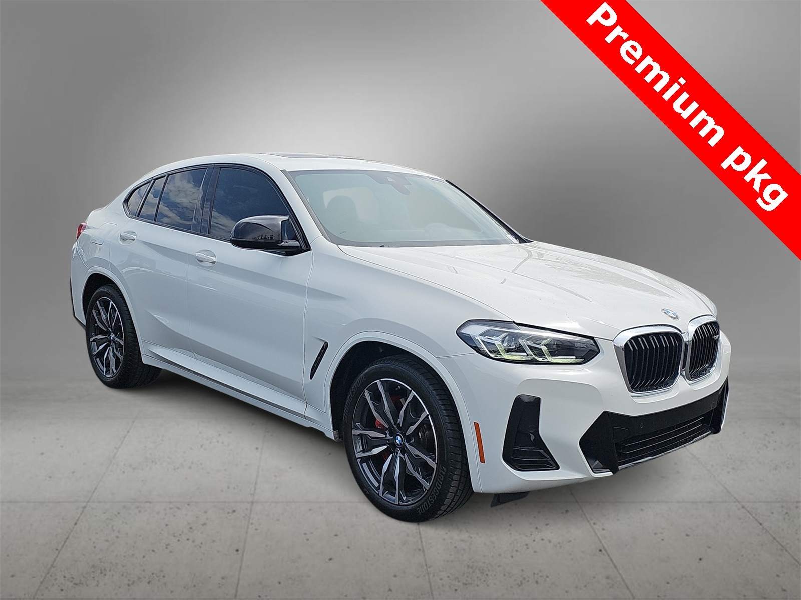 Thumbnail: 2022 BMW X4 - 2