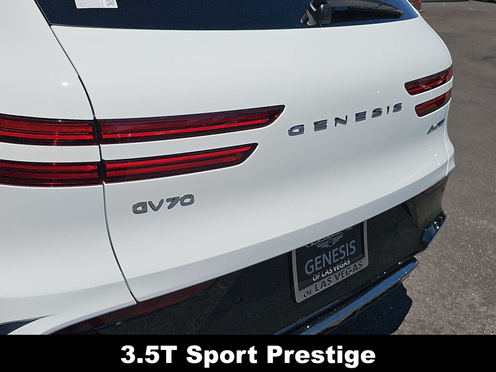 Thumbnail: 2026 Genesis GV70 - 10
