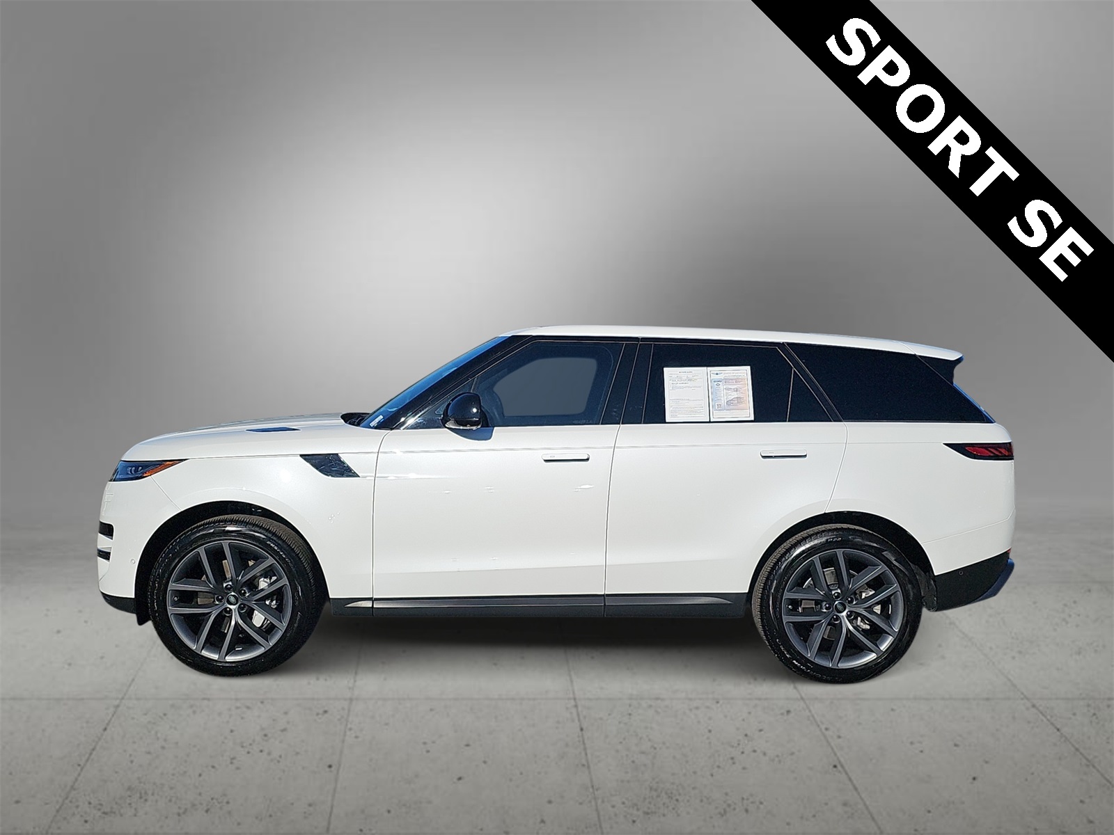 Thumbnail: 2024 Land Rover Range Rover Sport - 5