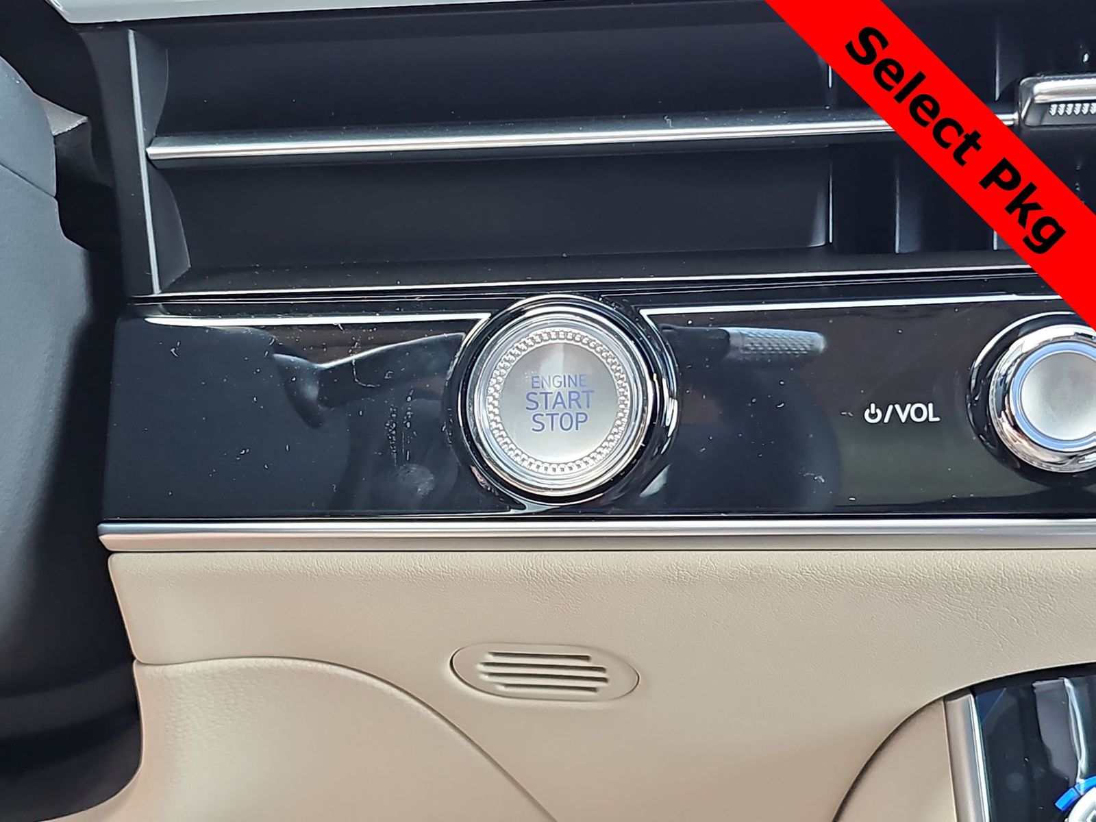 Thumbnail: 2026 Genesis GV70 - 24