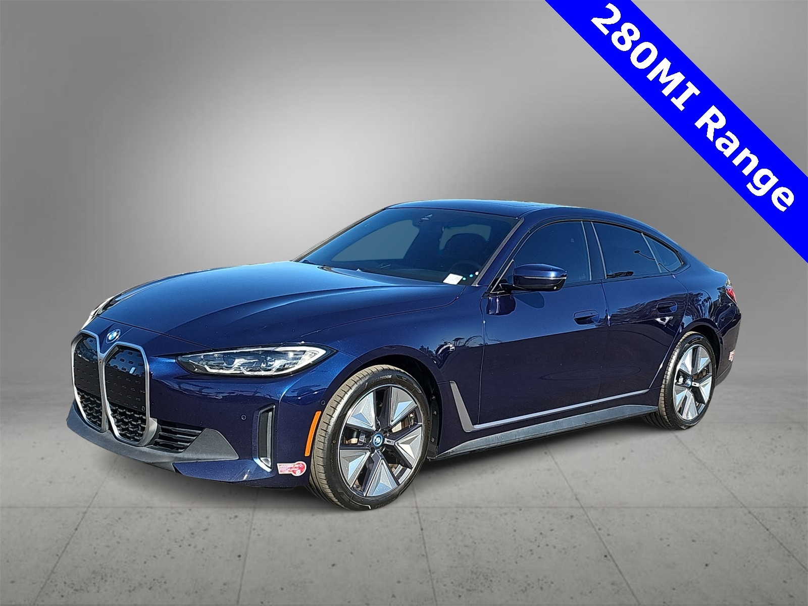 Thumbnail: 2022 BMW i4 - 4