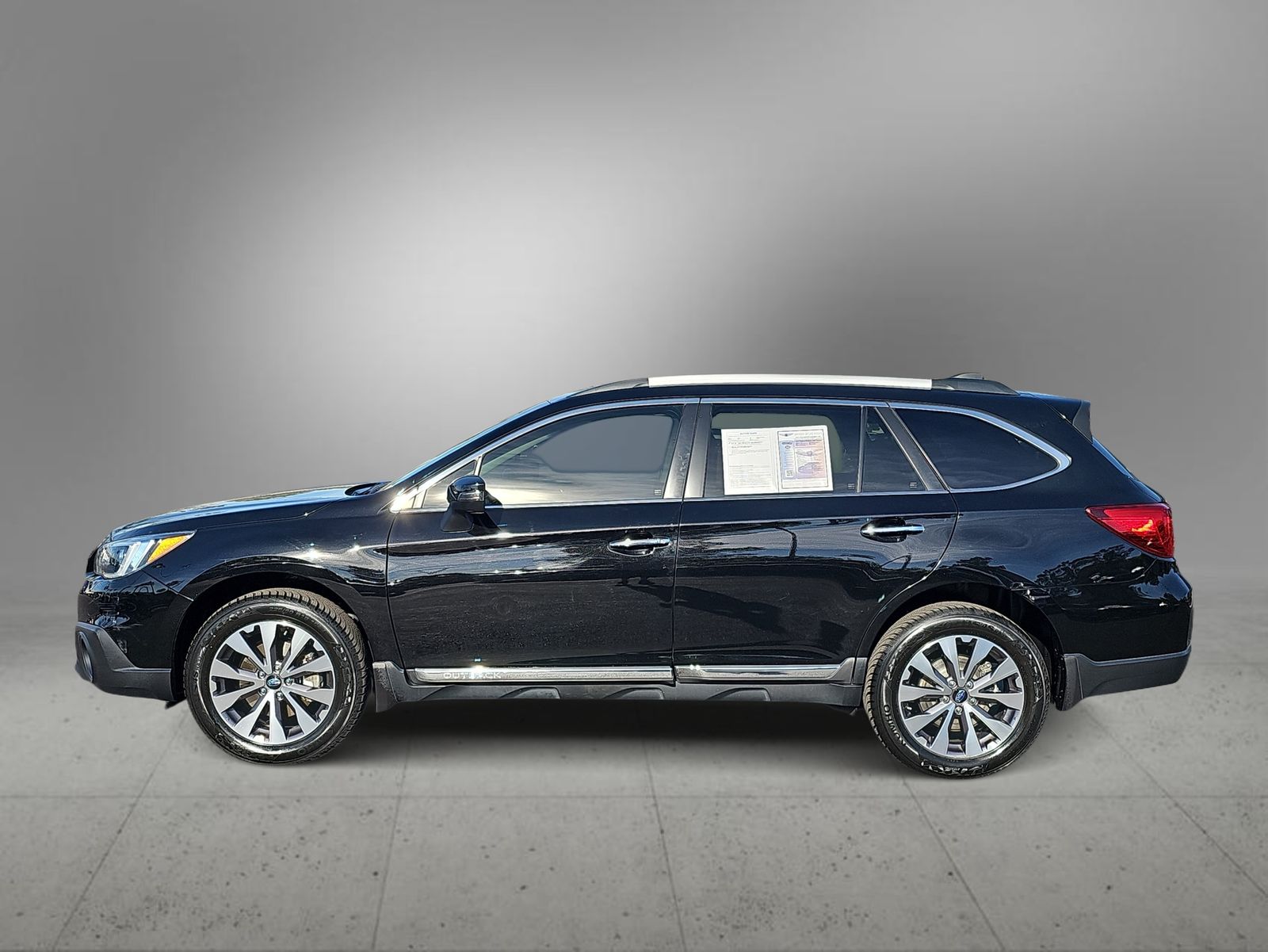 Thumbnail: 2017 Subaru Outback - 5