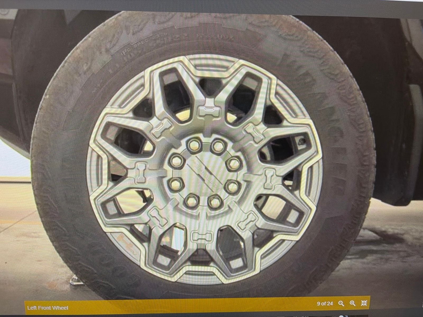 Thumbnail: 2025 GMC Hummer EV - 8