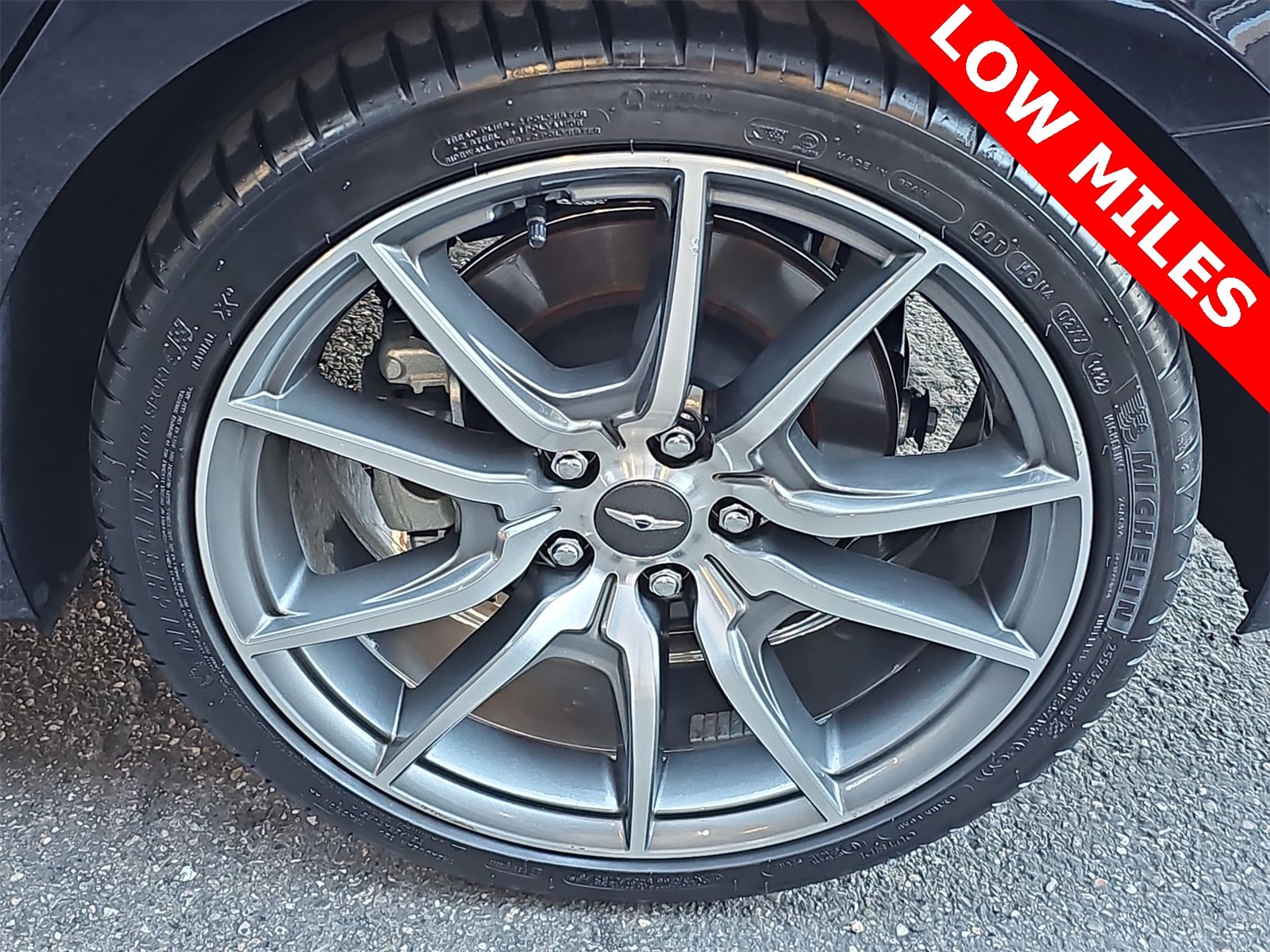 Thumbnail: 2023 Genesis G70 - 12