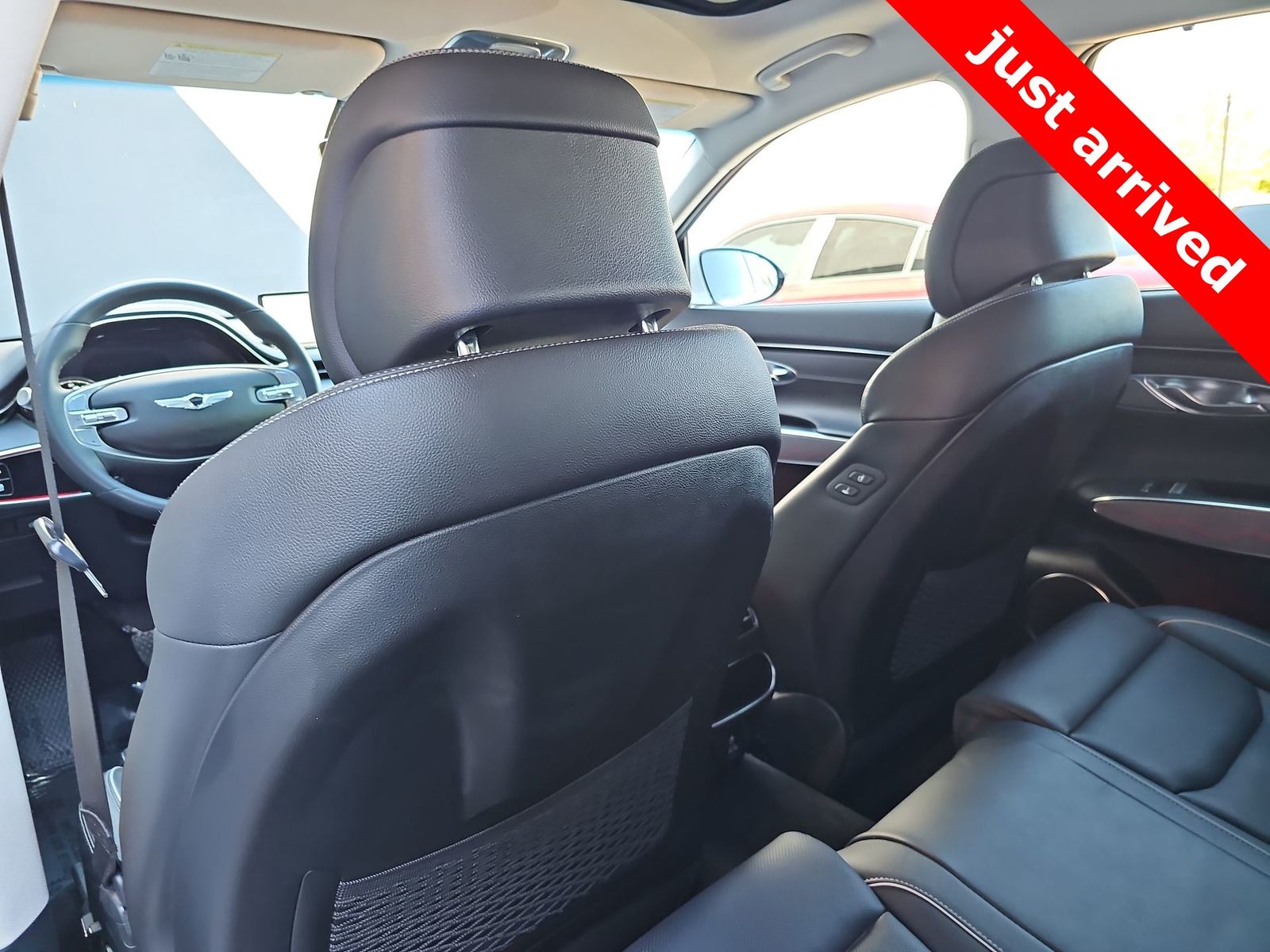 Thumbnail: 2023 Genesis GV70 - 16