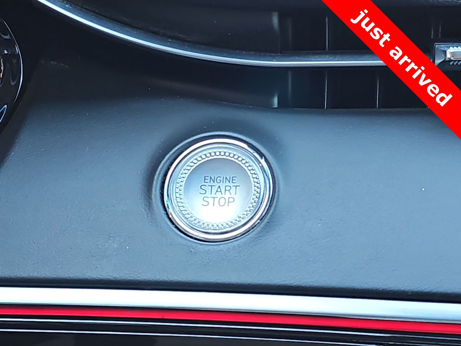 Thumbnail: 2023 Genesis GV70 - 24