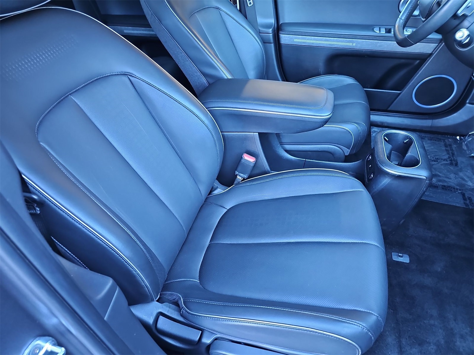 Thumbnail: 2023 Hyundai Ioniq 5 - 18