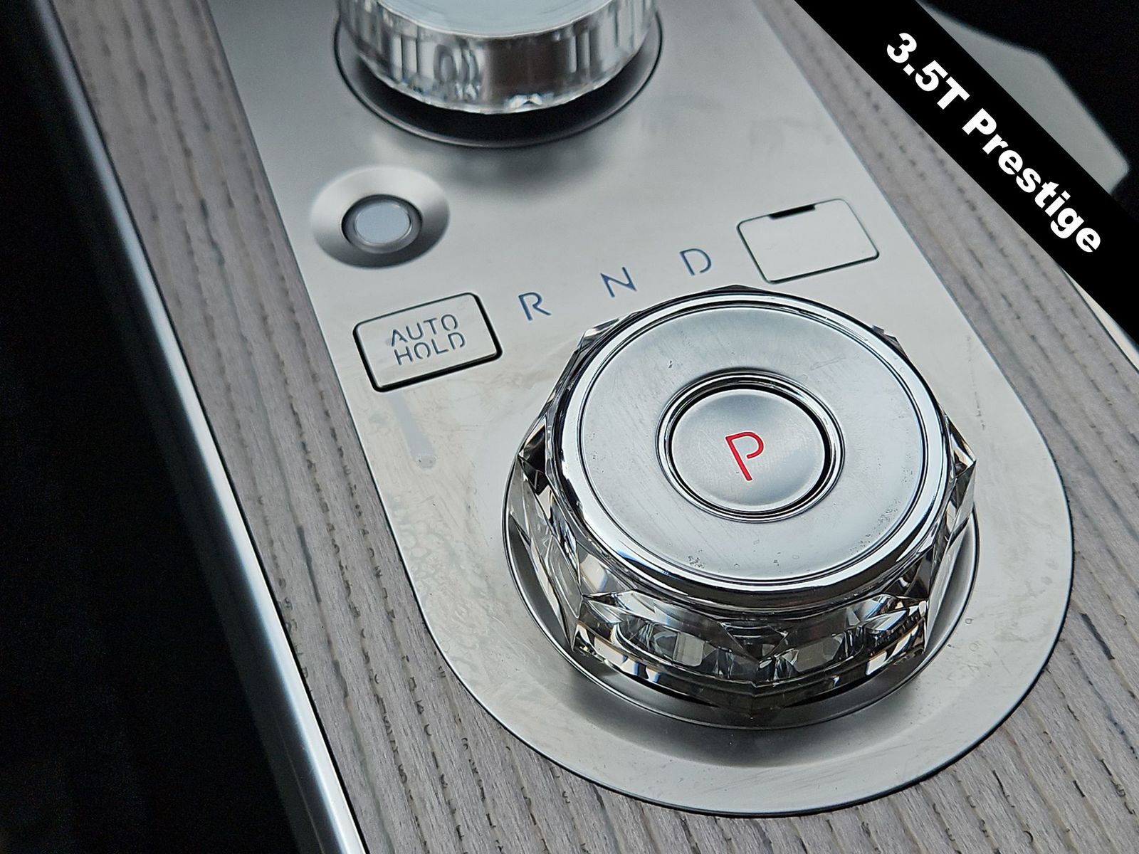 Thumbnail: 2026 Genesis GV80 - 21