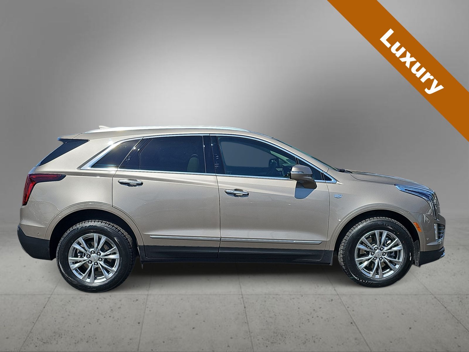 Thumbnail: 2022 Cadillac XT5 - 9