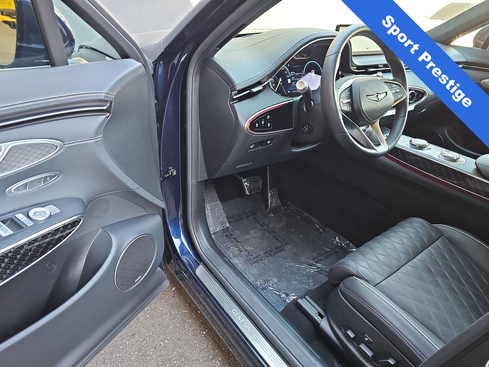 Thumbnail: 2025 Genesis GV70 - 10