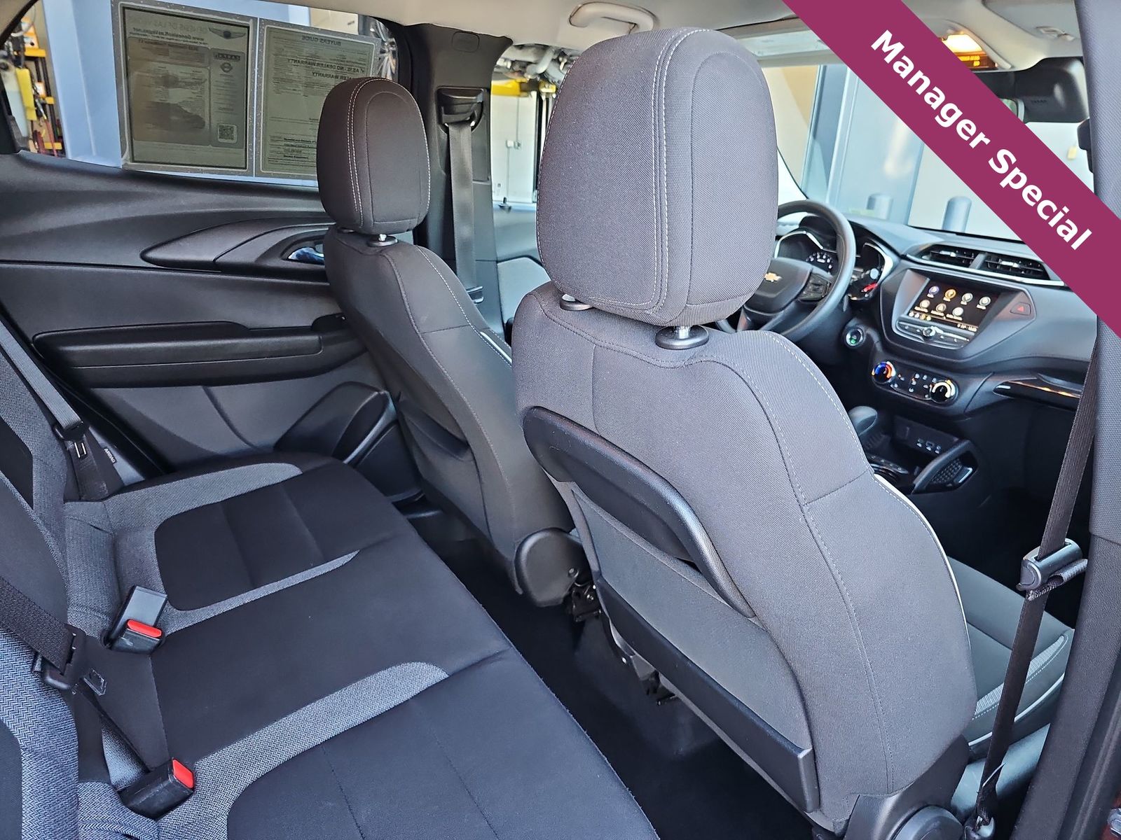 Thumbnail: 2022 Chevrolet TrailBlazer - 16