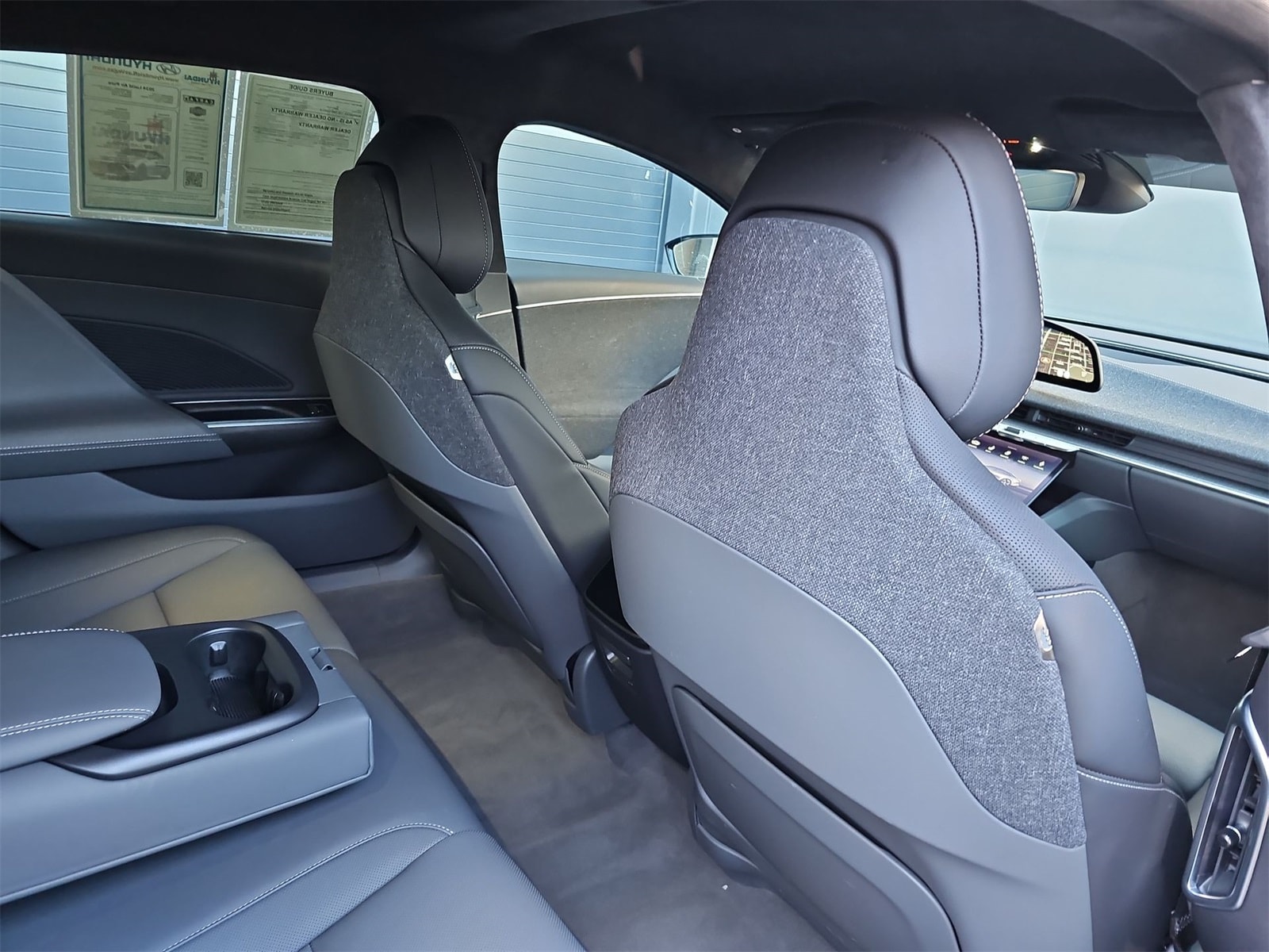 Thumbnail: 2024 Lucid Air - 16