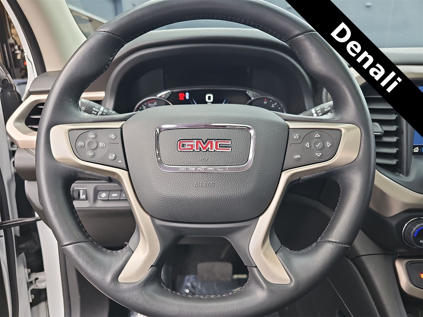 Thumbnail: 2022 GMC Acadia - 19