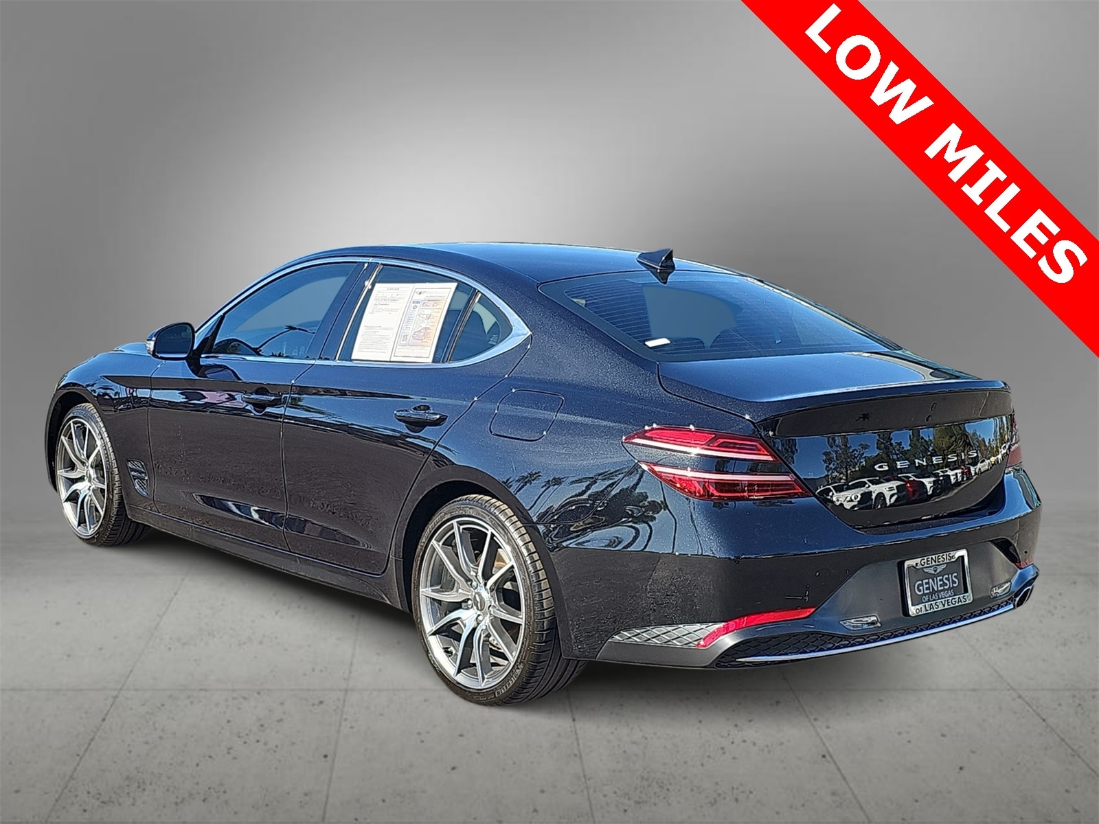 Thumbnail: 2023 Genesis G70 - 6