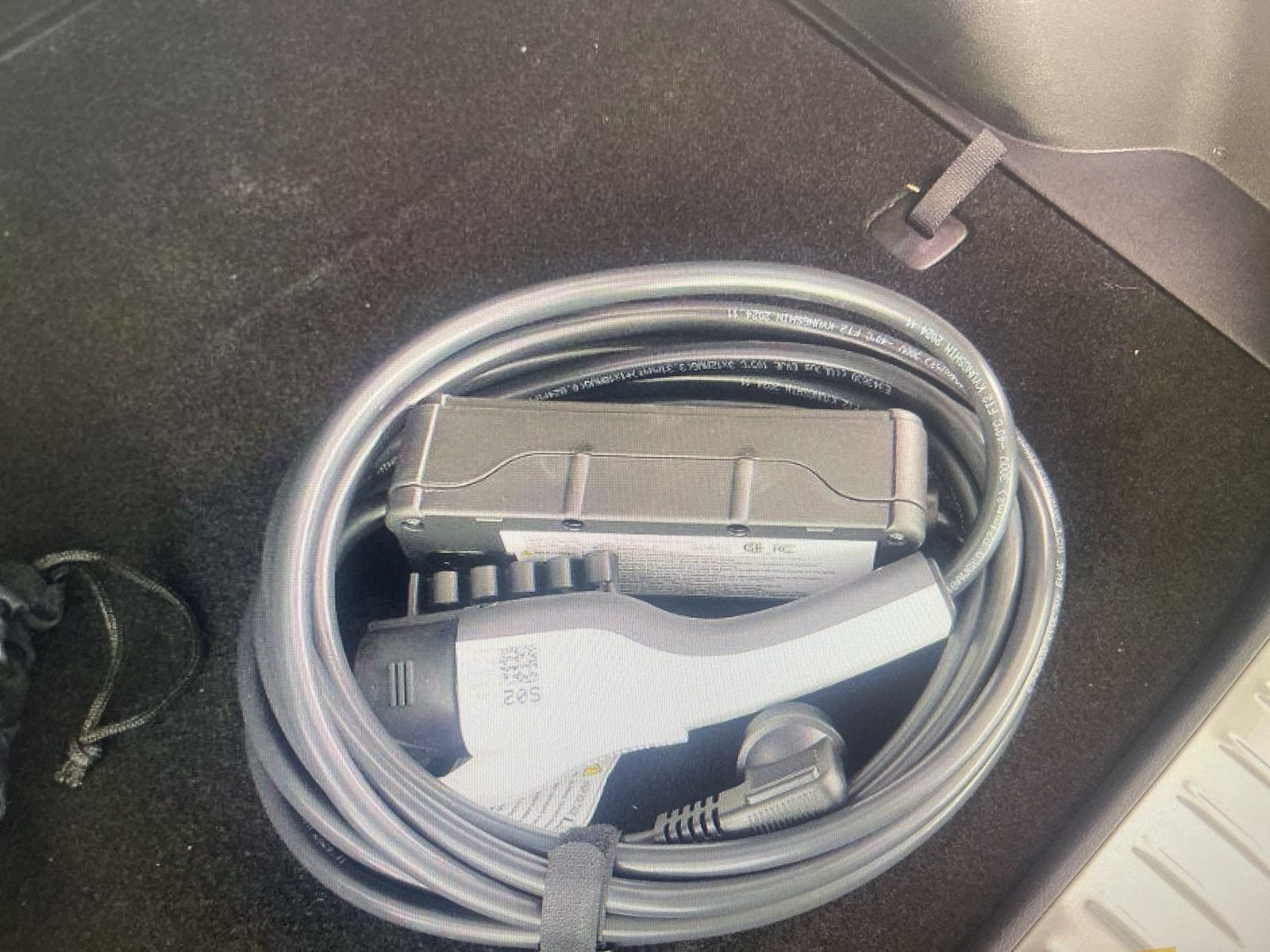 Thumbnail: 2025 Genesis GV60 - 20