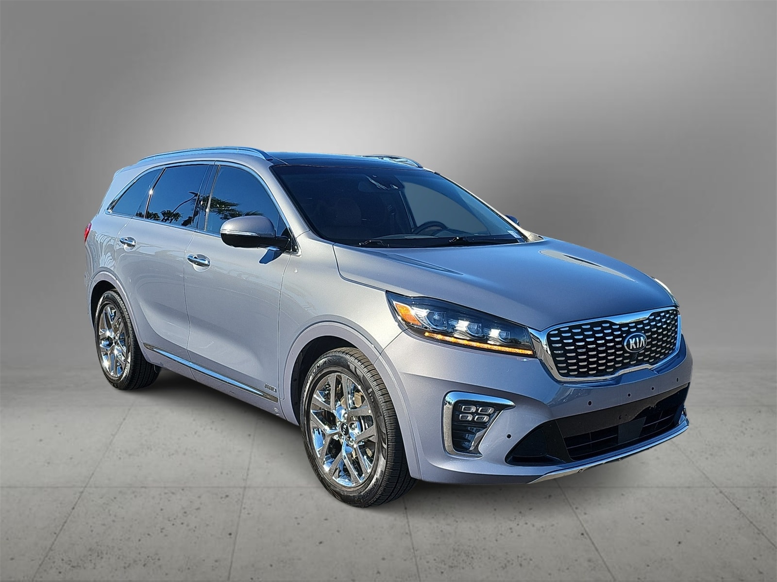 Thumbnail: 2019 Kia Sorento - 2