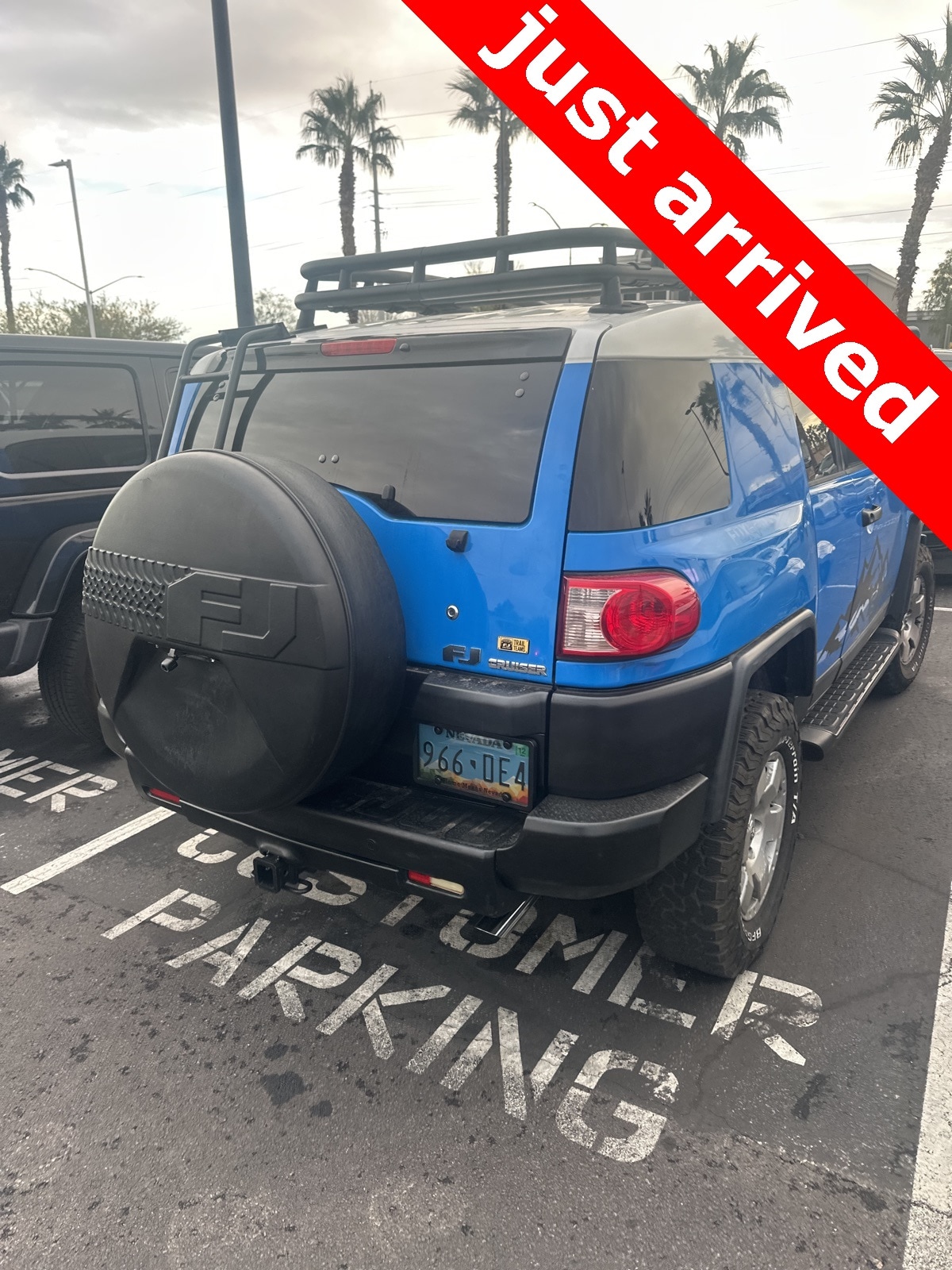 Thumbnail: 2007 Toyota FJ Cruiser - 2