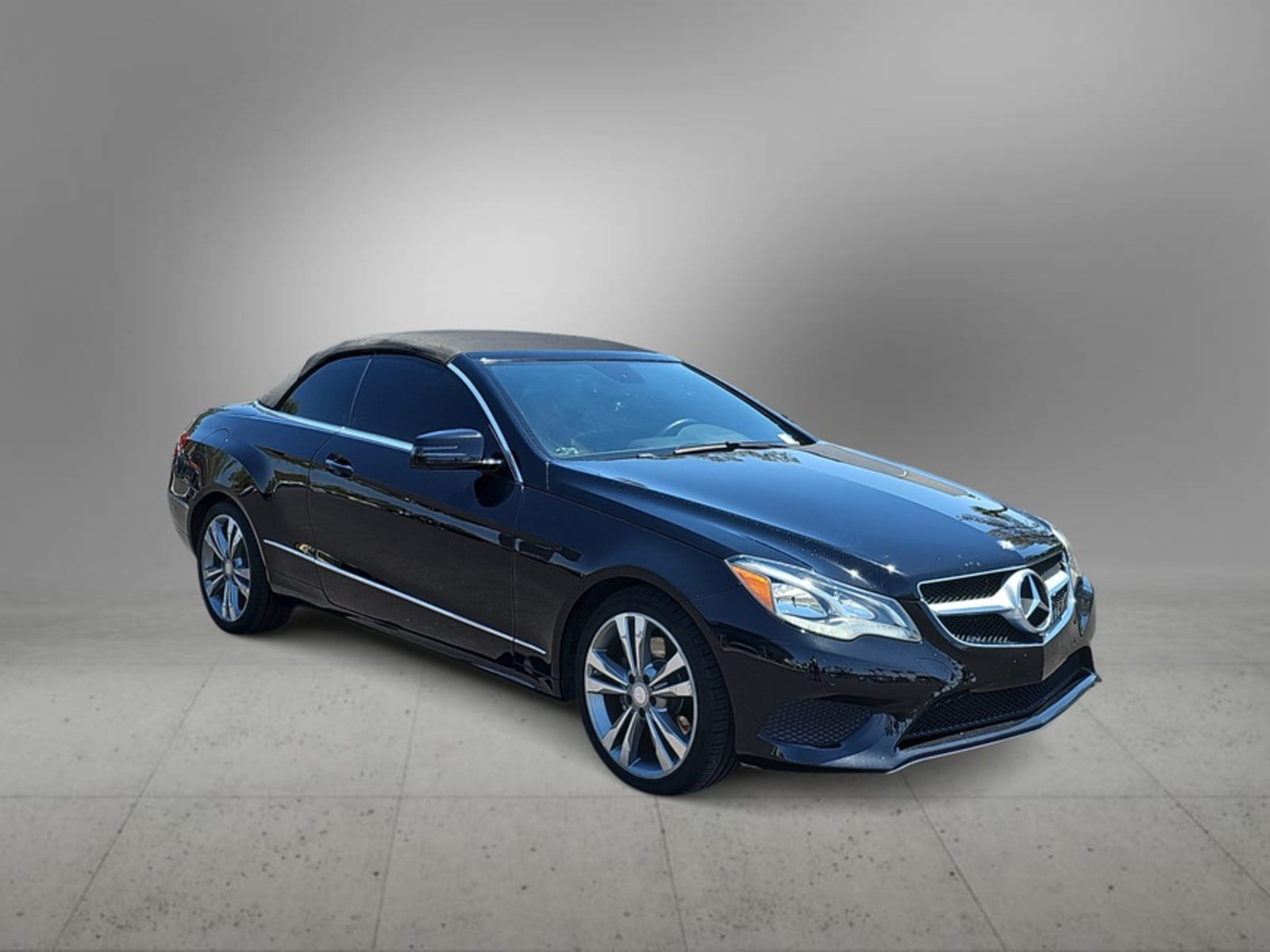 Thumbnail: 2014 Mercedes-Benz E-Class - 3