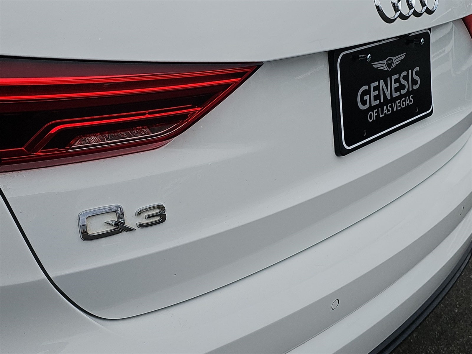 Thumbnail: 2021 Audi Q3 - 11