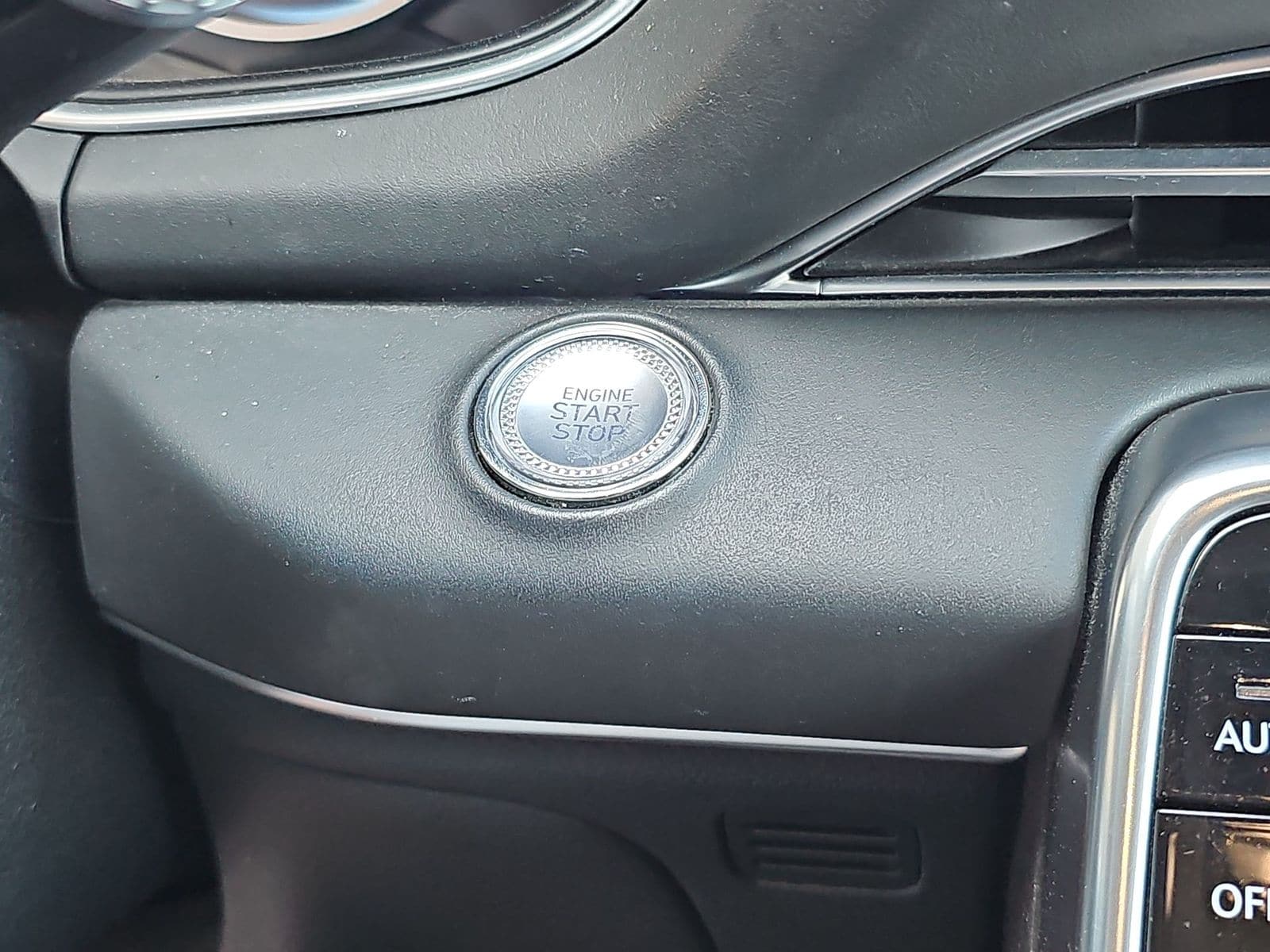 Thumbnail: 2024 Genesis GV80 - 24