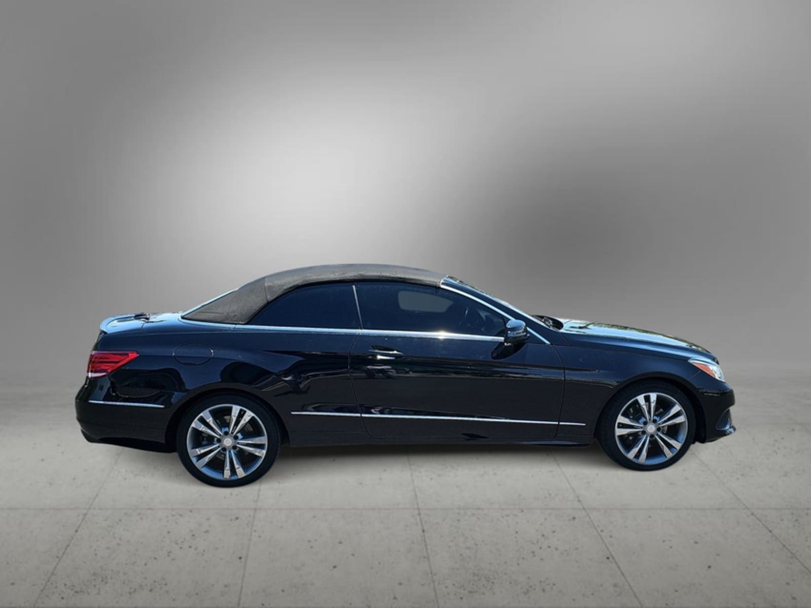 Thumbnail: 2014 Mercedes-Benz E-Class - 10