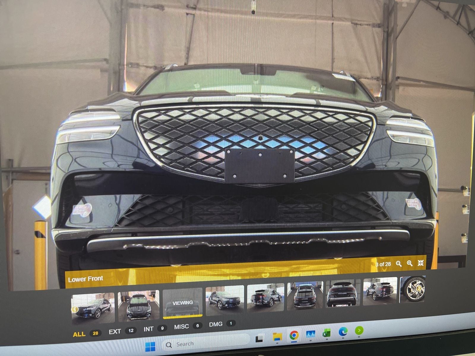 Thumbnail: 2025 Genesis GV70 - 2