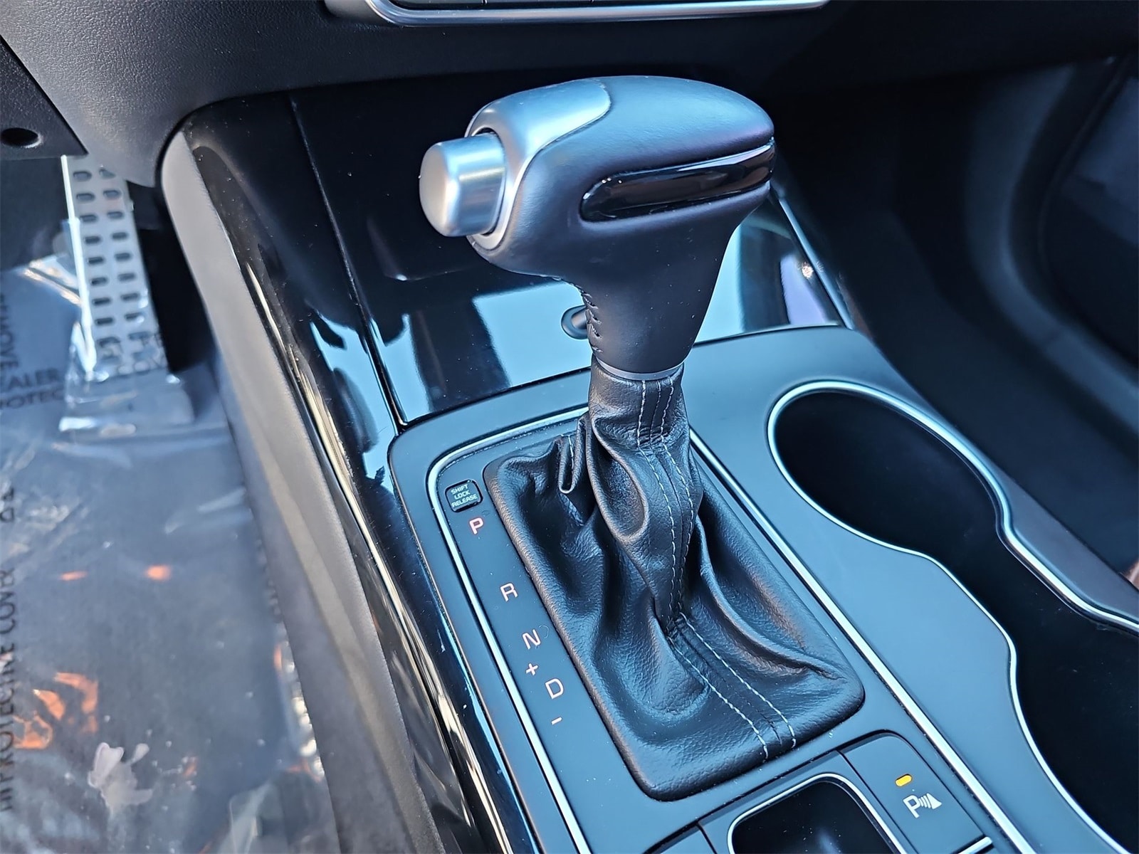 Thumbnail: 2019 Kia Sorento - 21