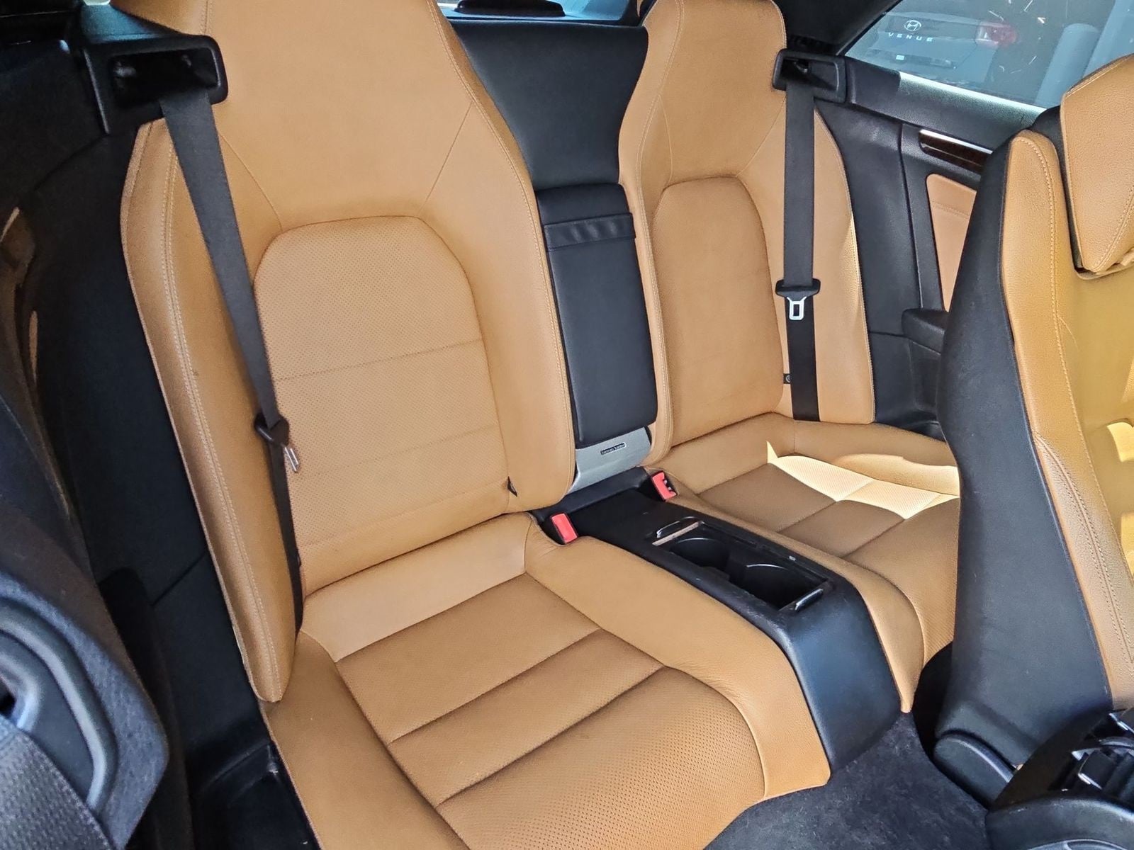Thumbnail: 2014 Mercedes-Benz E-Class - 17