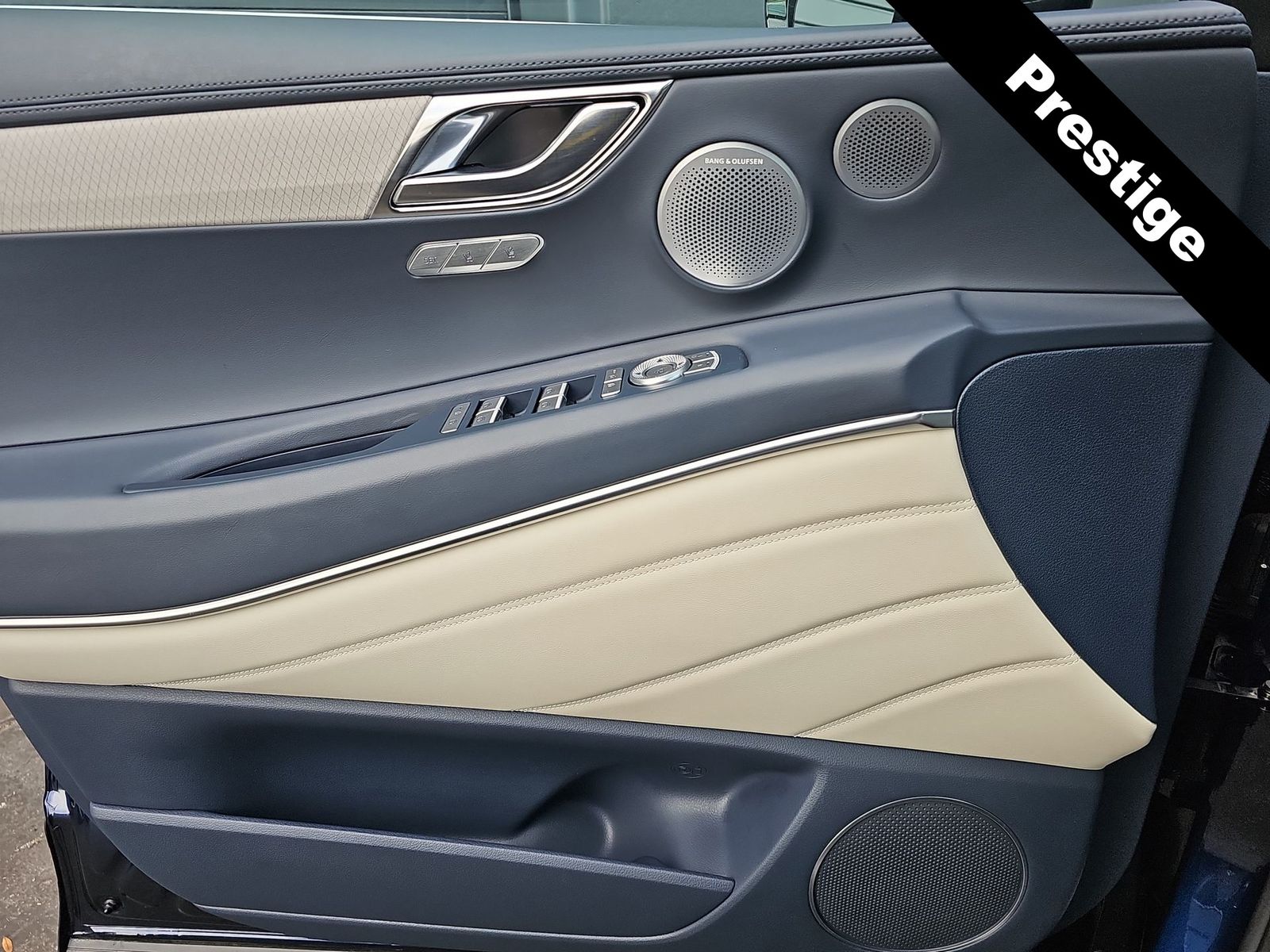 Thumbnail: 2025 Genesis GV80 - 27