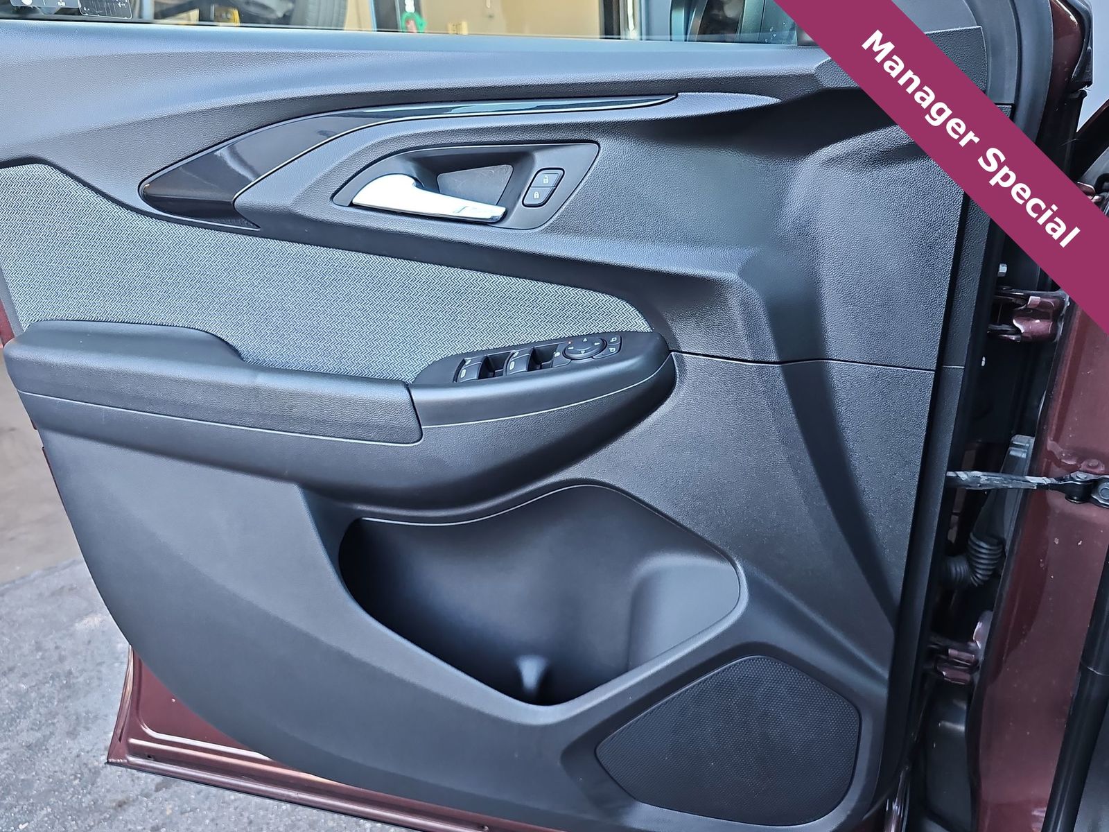 Thumbnail: 2022 Chevrolet TrailBlazer - 27