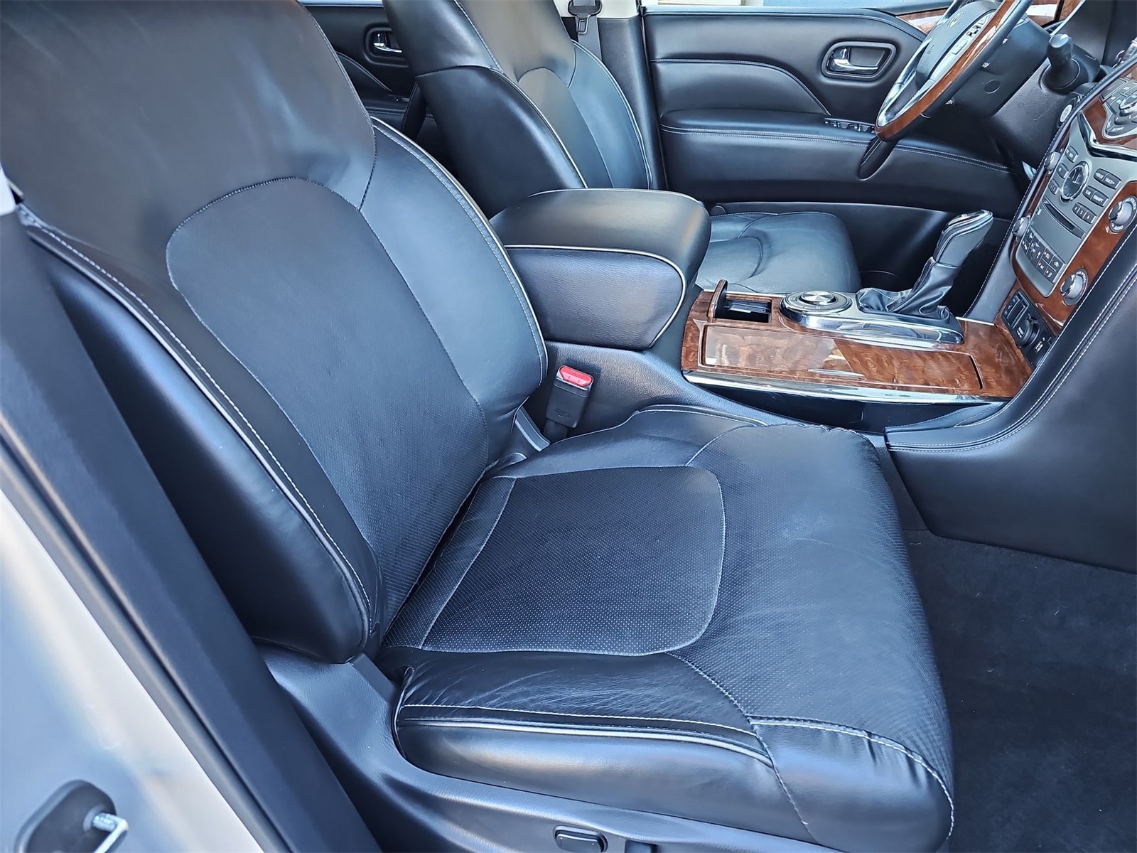 Thumbnail: 2019 INFINITI QX80 - 18