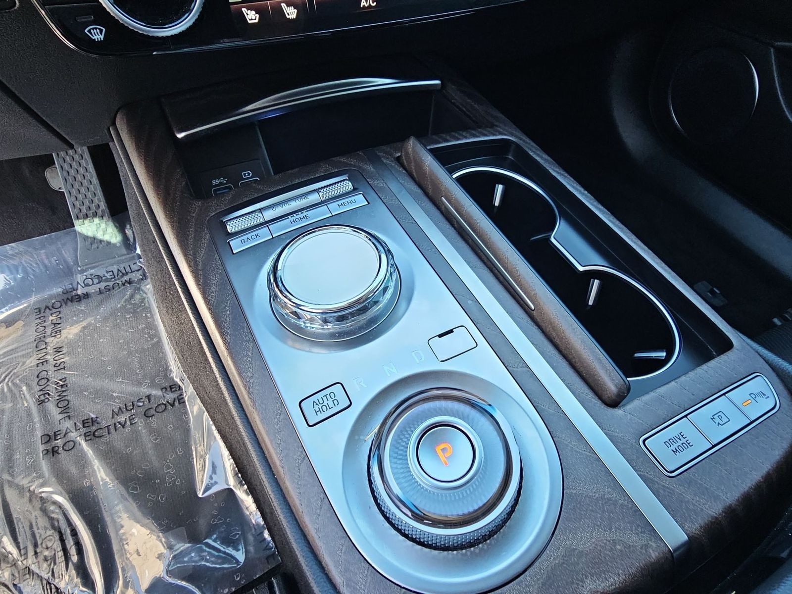 Thumbnail: 2023 Genesis G80 - 22