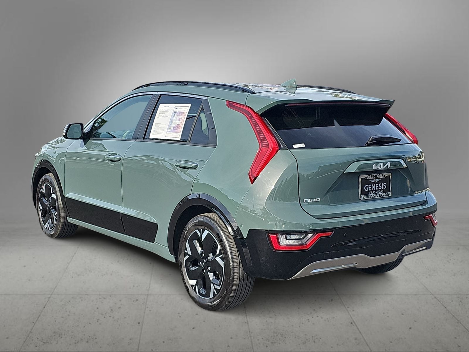 Thumbnail: 2023 Kia Niro - 6