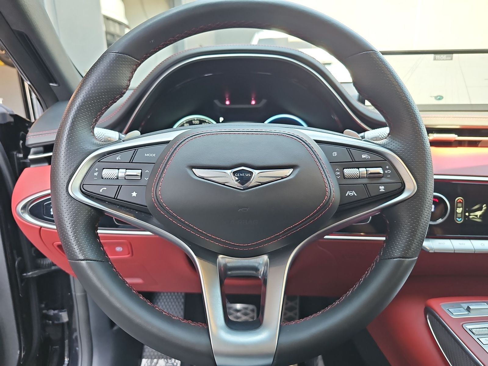 Thumbnail: 2024 Genesis GV70 - 19