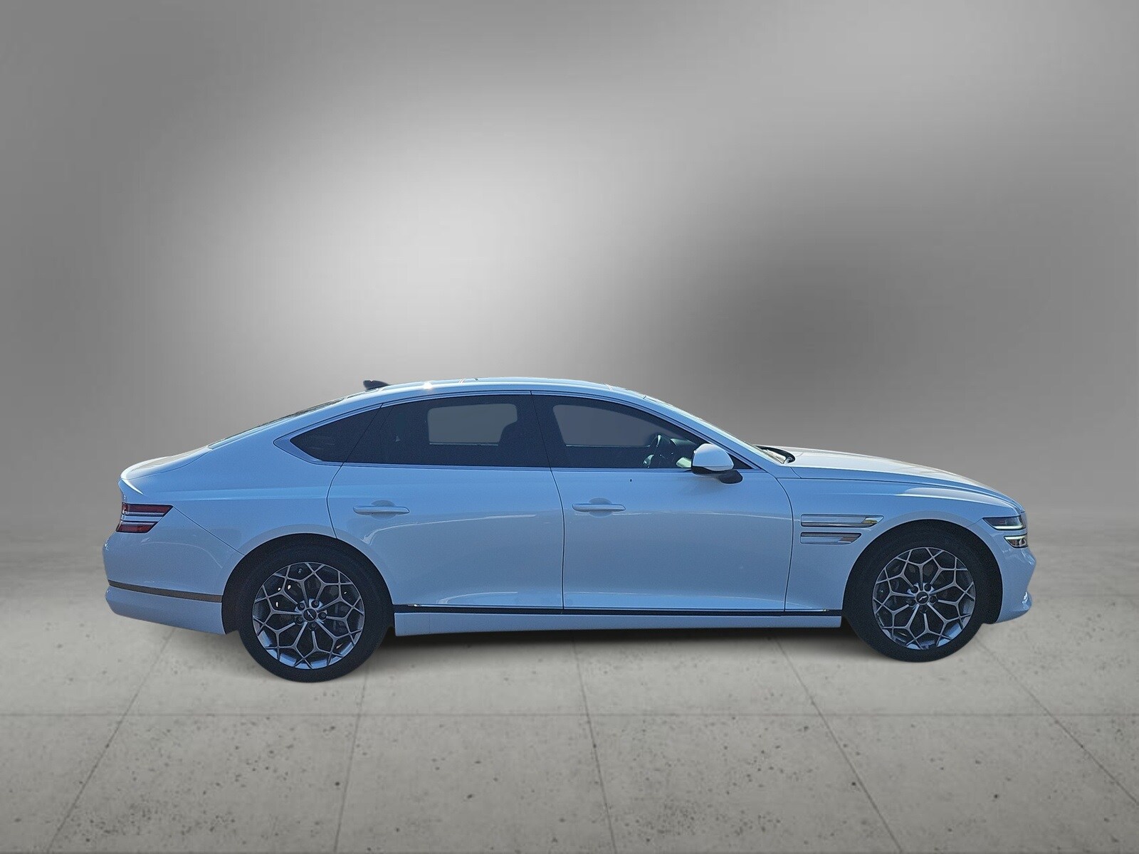 Thumbnail: 2023 Genesis G80 - 10