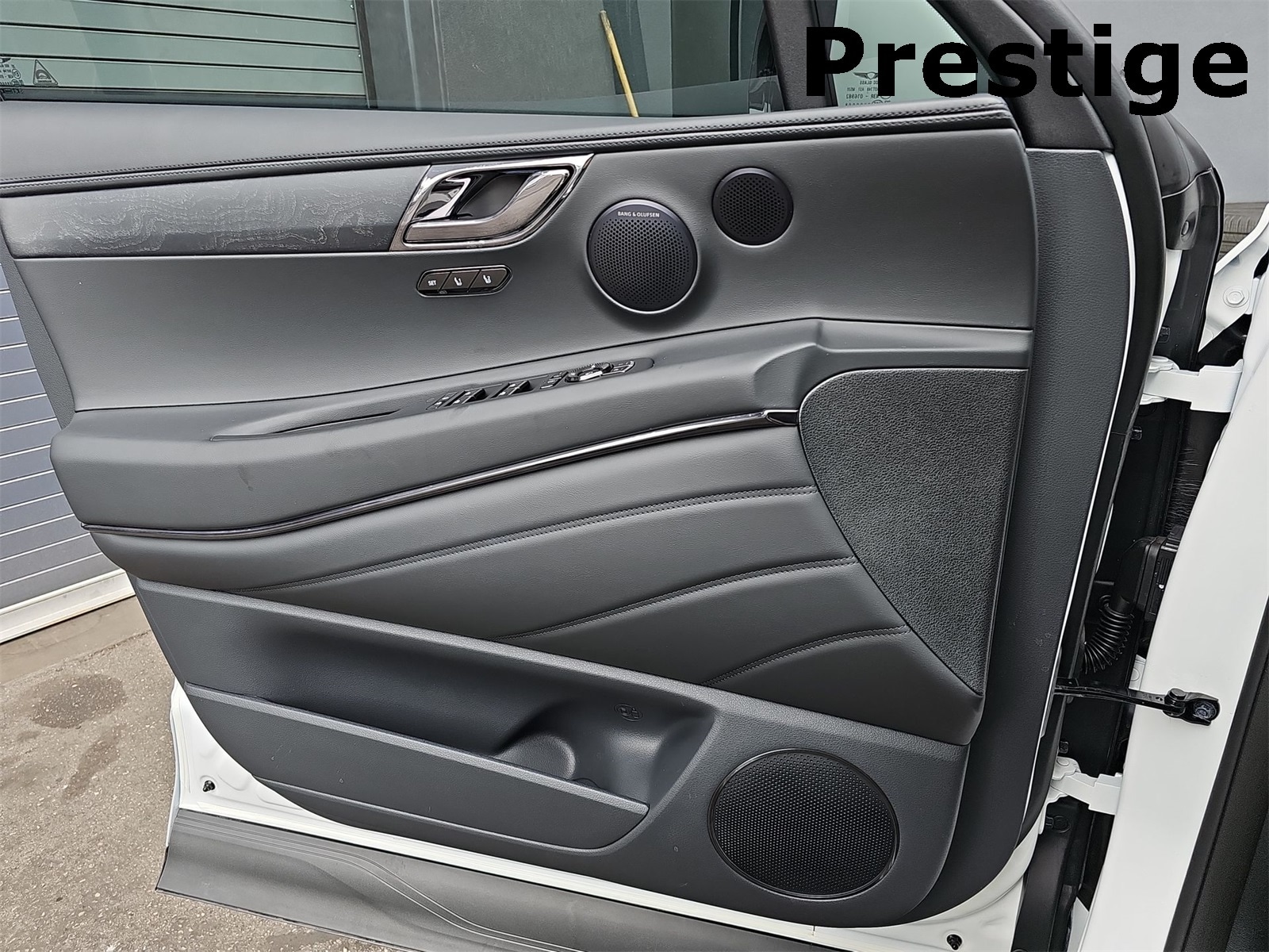 Thumbnail: 2026 Genesis GV80 - 28