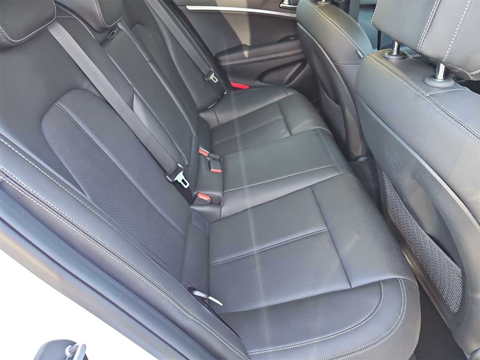 Thumbnail: 2026 Genesis G70 - 17