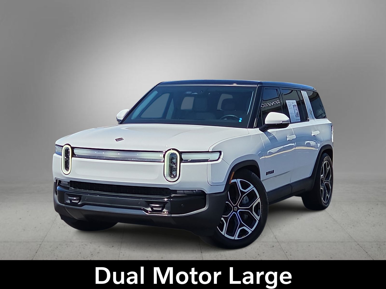2025 Rivian R1S Adventure Dual Motor Standard Pack