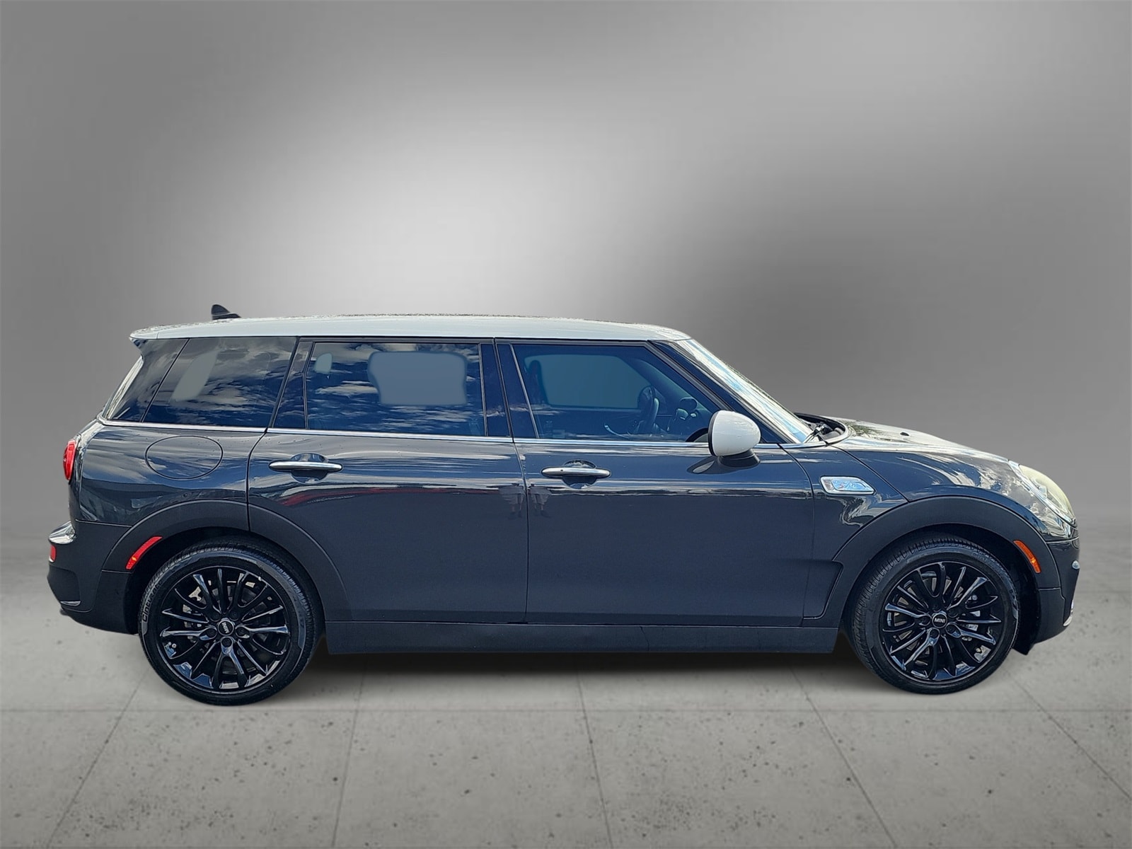 Thumbnail: 2019 MINI Cooper Clubman - 9