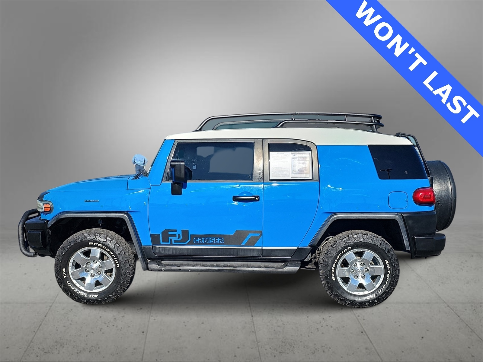 Thumbnail: 2007 Toyota FJ Cruiser - 5