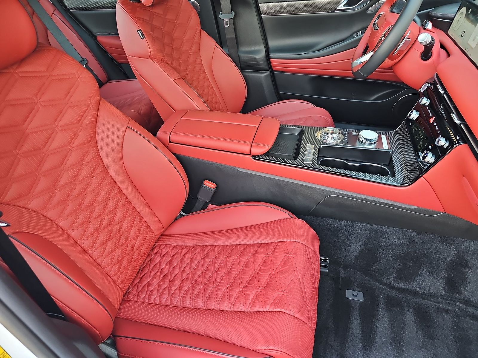 Thumbnail: 2026 Genesis G80 - 18