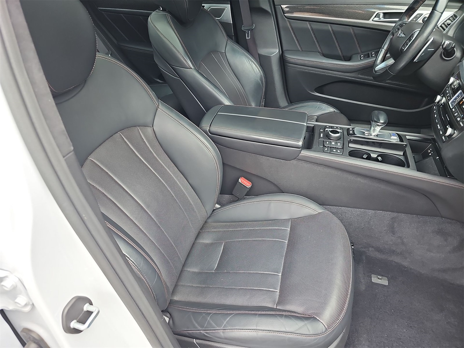 Thumbnail: 2019 Genesis G80 - 18