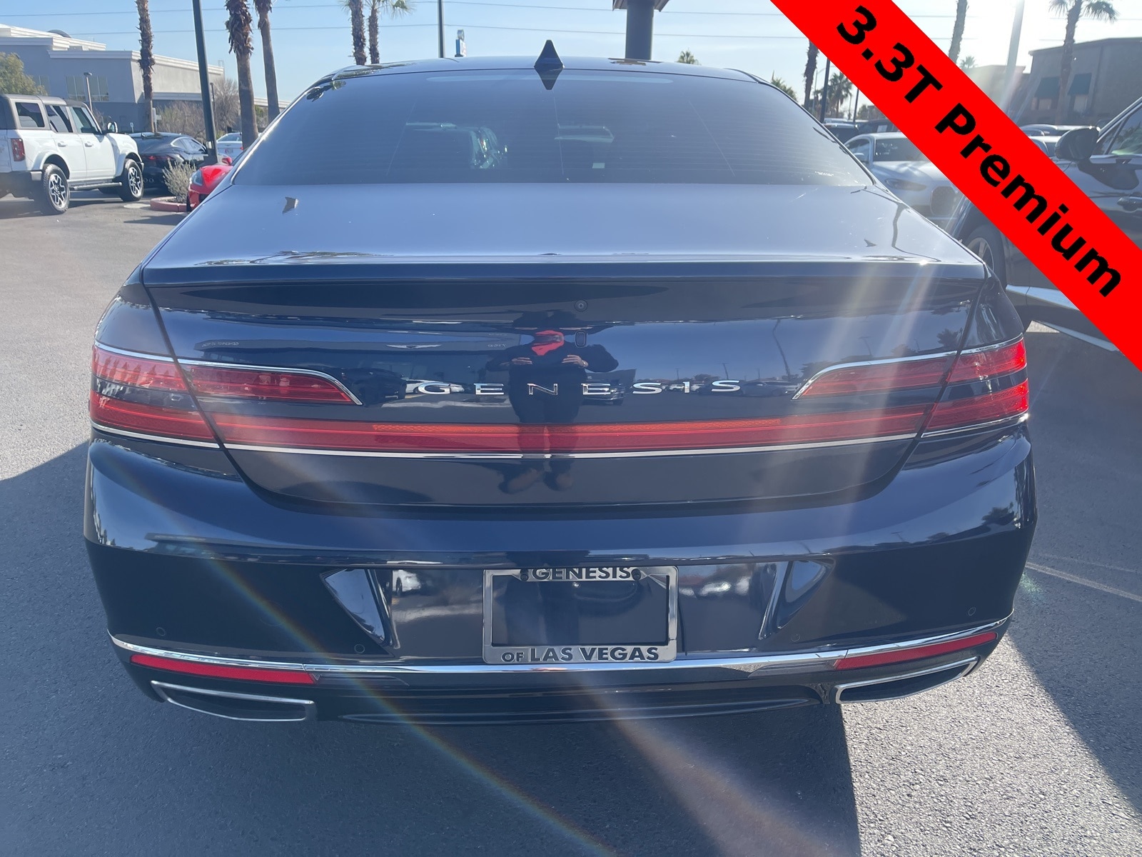 Thumbnail: 2021 Genesis G90 - 6