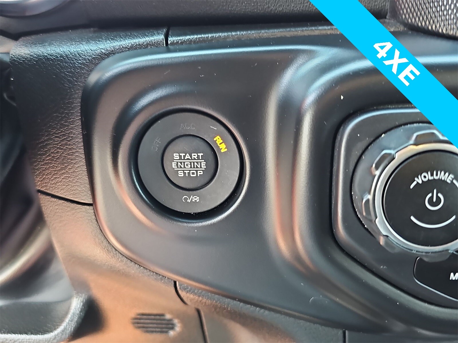 Thumbnail: 2022 Jeep Wrangler - 26