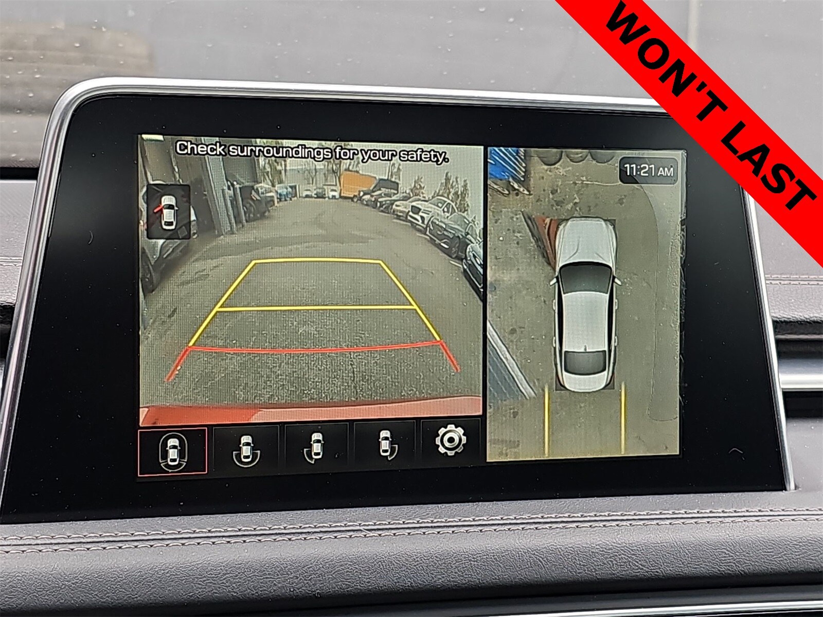 Thumbnail: 2020 Genesis G70 - 26