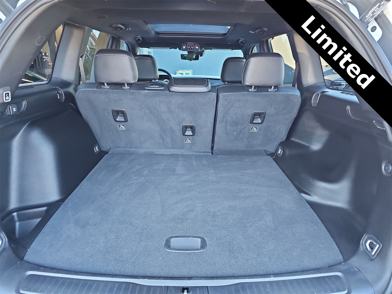 Thumbnail: 2025 Jeep Grand Cherokee - 23