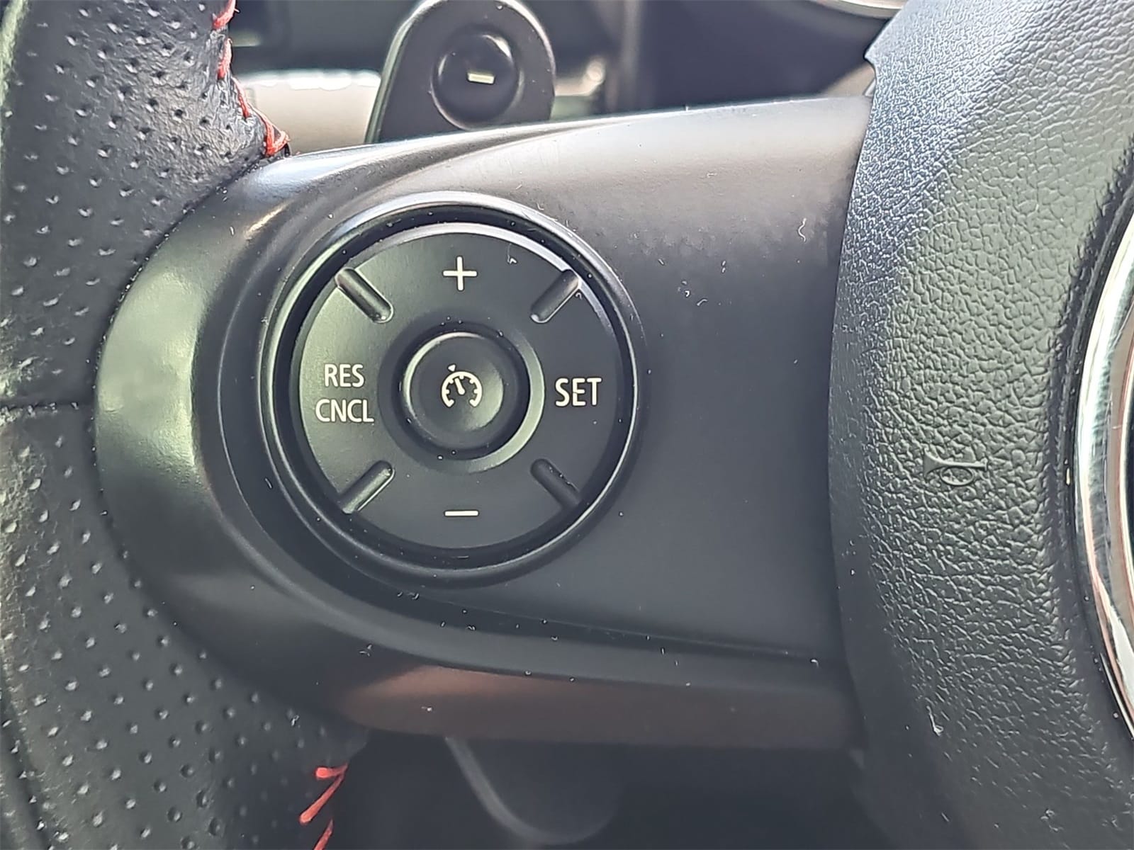 Thumbnail: 2019 MINI Cooper Clubman - 27