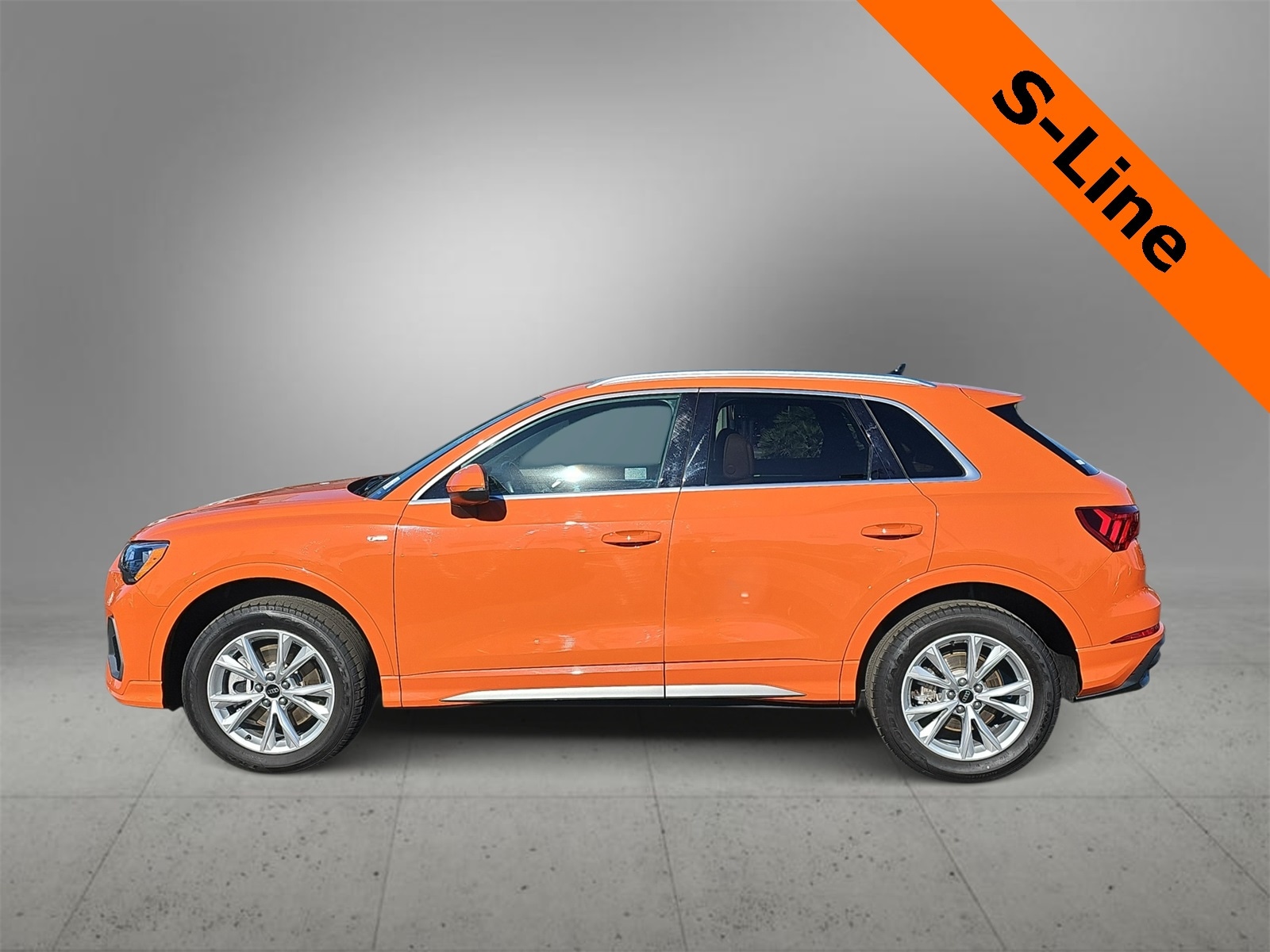 Thumbnail: 2022 Audi Q3 - 5