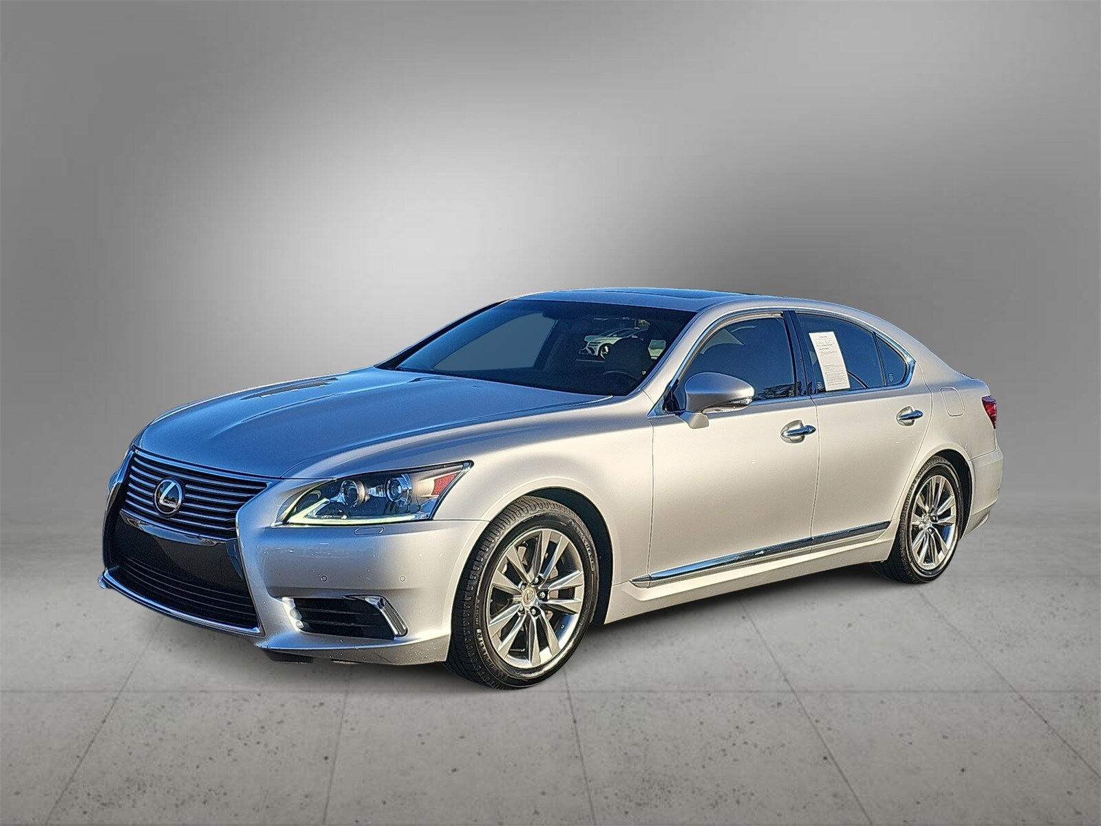 2015 Lexus LS 460 photo 4