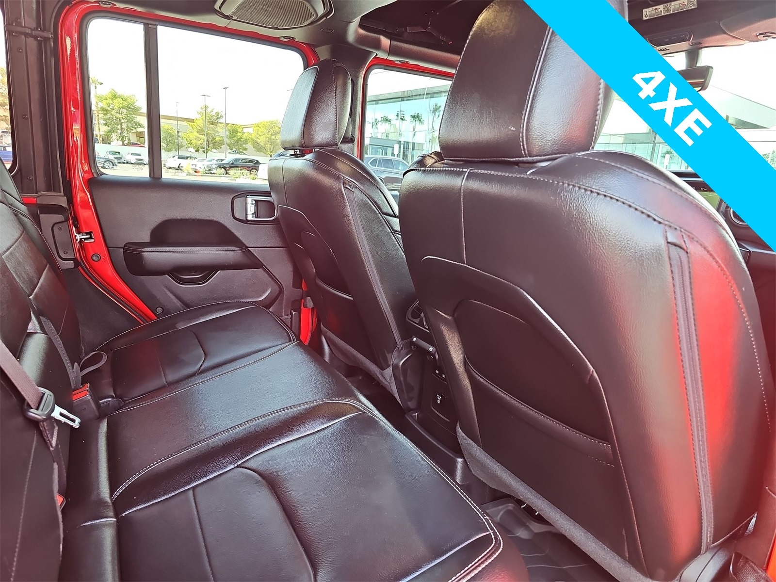 Thumbnail: 2022 Jeep Wrangler - 16